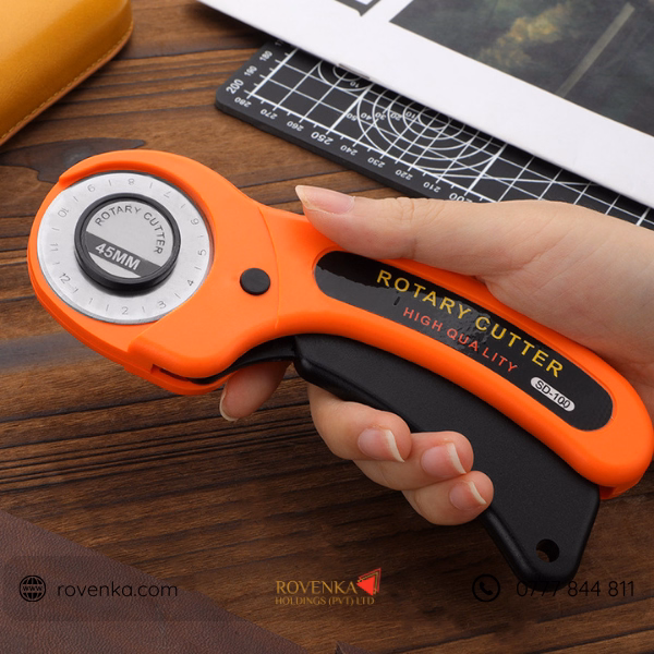 Rotary Fabric Cutter 45mm Set - Image 3